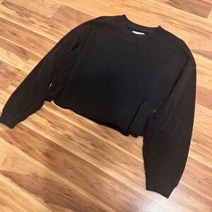 American Eagle Outfitters | Black Cropped Crewneck Sweater